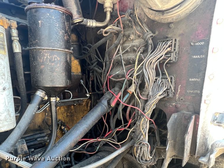 image for item JM9298 1994 Peterbilt 378  dump truck