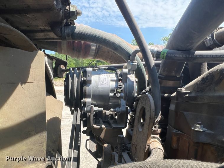 image for item JM9298 1994 Peterbilt 378  dump truck