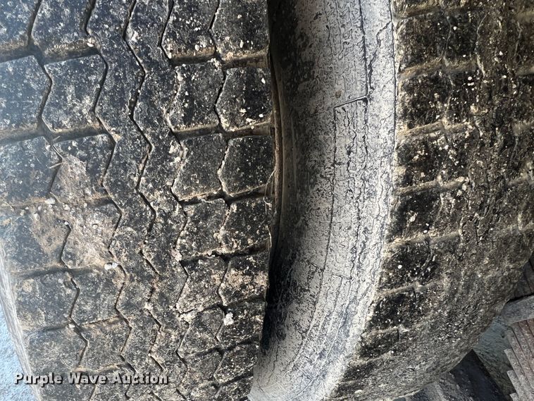 image for item JM9298 1994 Peterbilt 378  dump truck