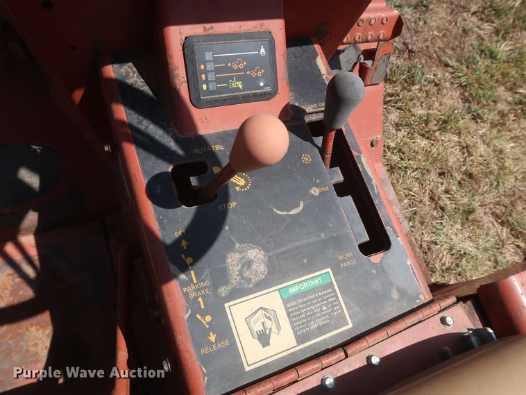 image for item JR9422 1992 Ditch Witch 2020  trencher