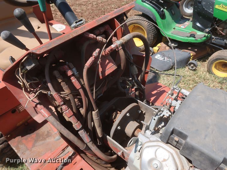 image for item JR9422 1992 Ditch Witch 2020  trencher