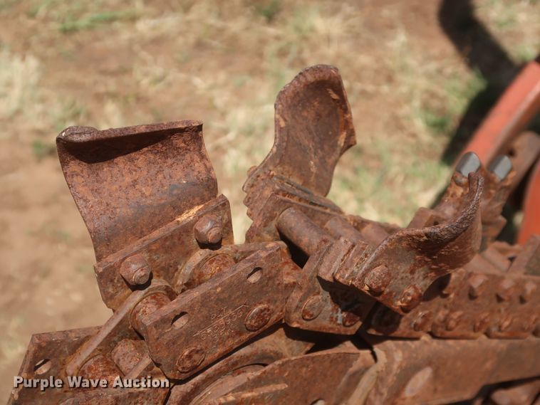 image for item JR9422 1992 Ditch Witch 2020  trencher