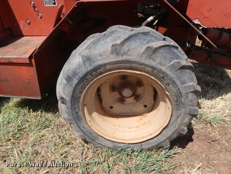 image for item JR9422 1992 Ditch Witch 2020  trencher