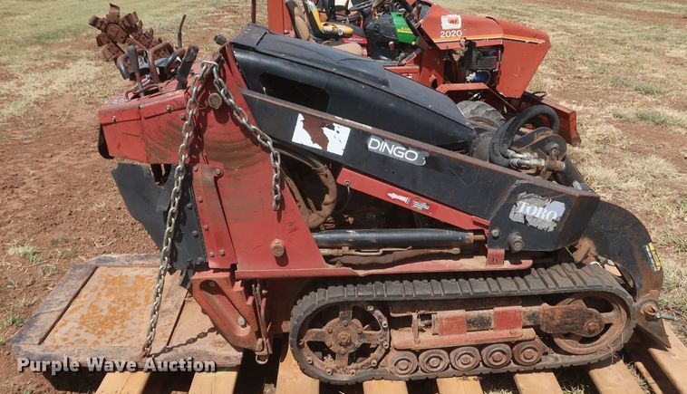 image for item JR9423 2003 Toro Dingo  compact utility loader