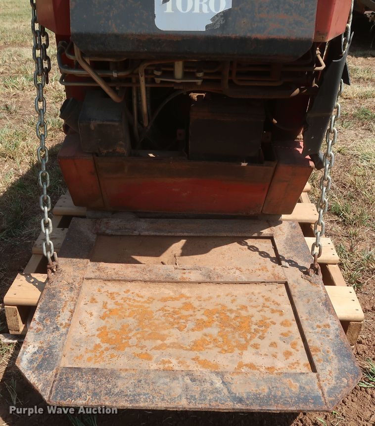 image for item JR9423 2003 Toro Dingo  compact utility loader