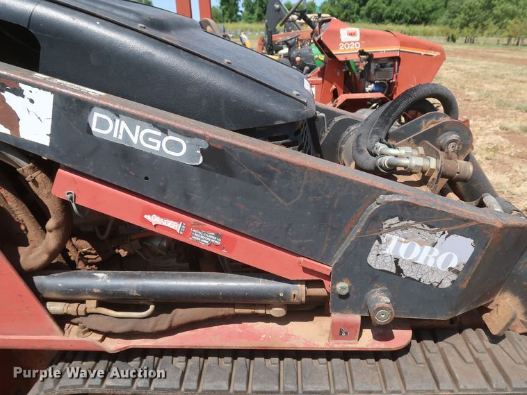 image for item JR9423 2003 Toro Dingo  compact utility loader