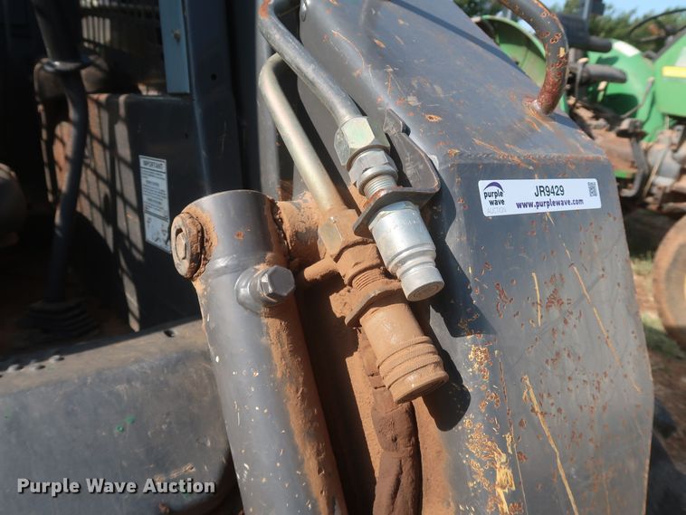 image for item JR9429 2008 New Holland L185  skid steer loader