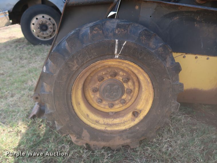 image for item JR9429 2008 New Holland L185  skid steer loader