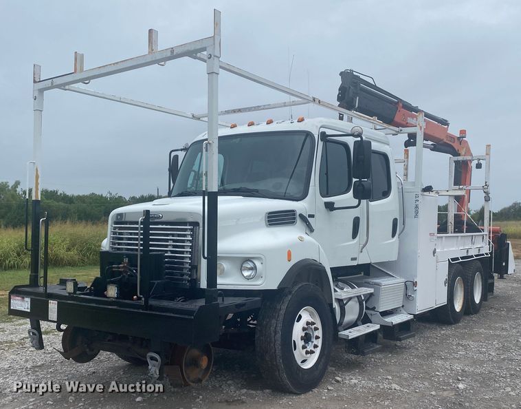 image for item JU9310 2007 Freightliner Business Class M2  Crew Cab crane truck