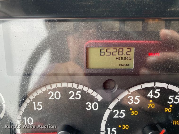 image for item JU9310 2007 Freightliner Business Class M2  Crew Cab crane truck