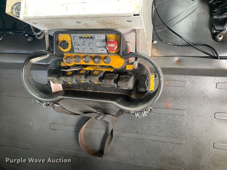 image for item JU9310 2007 Freightliner Business Class M2  Crew Cab crane truck