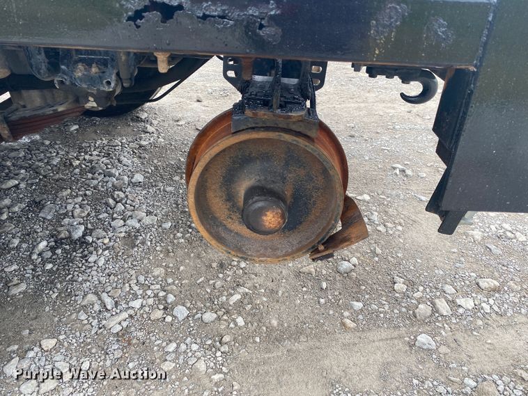 image for item JU9310 2007 Freightliner Business Class M2  Crew Cab crane truck