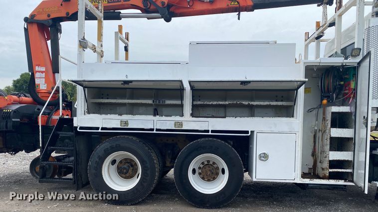 image for item JU9310 2007 Freightliner Business Class M2  Crew Cab crane truck