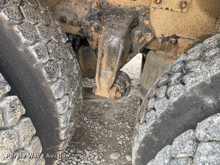 image for item JU9310 2007 Freightliner Business Class M2  Crew Cab crane truck