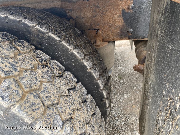 image for item JU9310 2007 Freightliner Business Class M2  Crew Cab crane truck