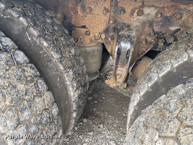 image for item JU9310 2007 Freightliner Business Class M2  Crew Cab crane truck