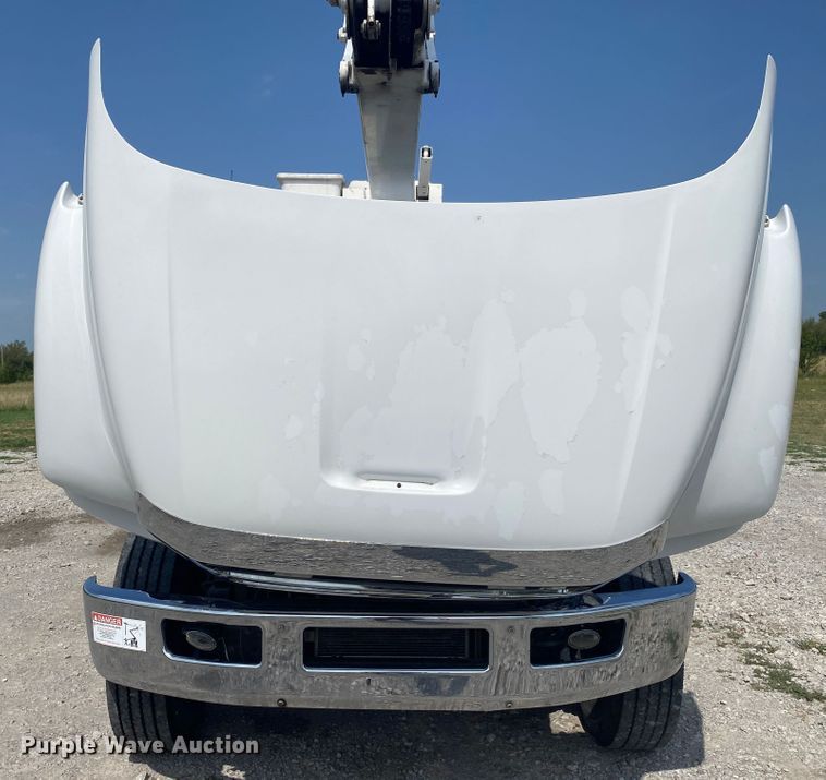 image for item JW9495 2009 Ford F750 Super Duty  bucket truck