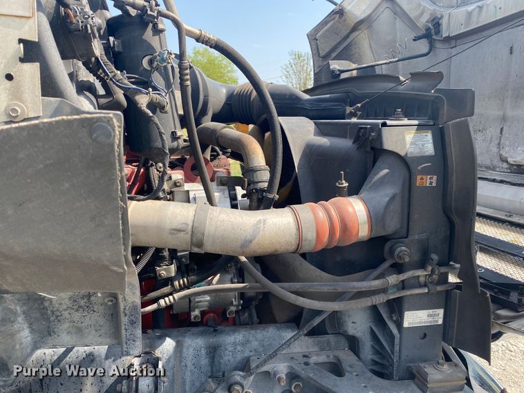 image for item JW9495 2009 Ford F750 Super Duty  bucket truck