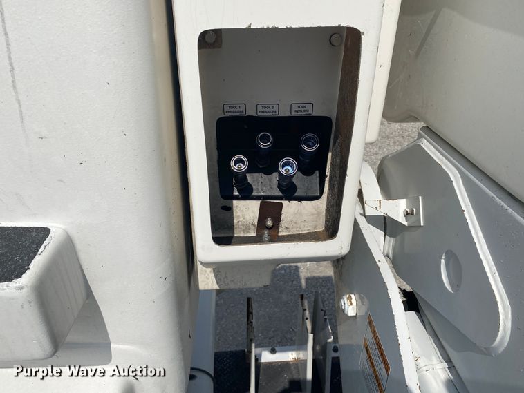 image for item JW9495 2009 Ford F750 Super Duty  bucket truck