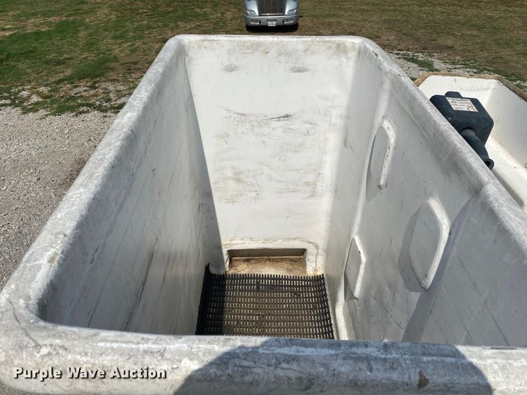 image for item JW9495 2009 Ford F750 Super Duty  bucket truck