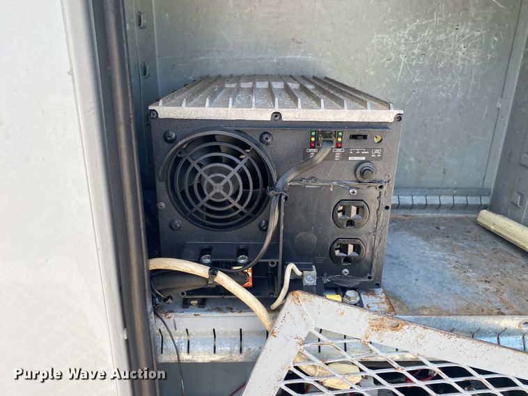 image for item JW9495 2009 Ford F750 Super Duty  bucket truck