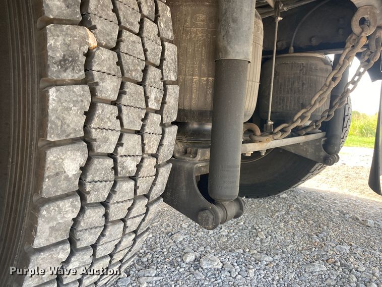 image for item JW9495 2009 Ford F750 Super Duty  bucket truck