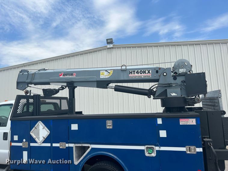 image for item JX9373 2010 Ford F550 Super Duty  crane truck