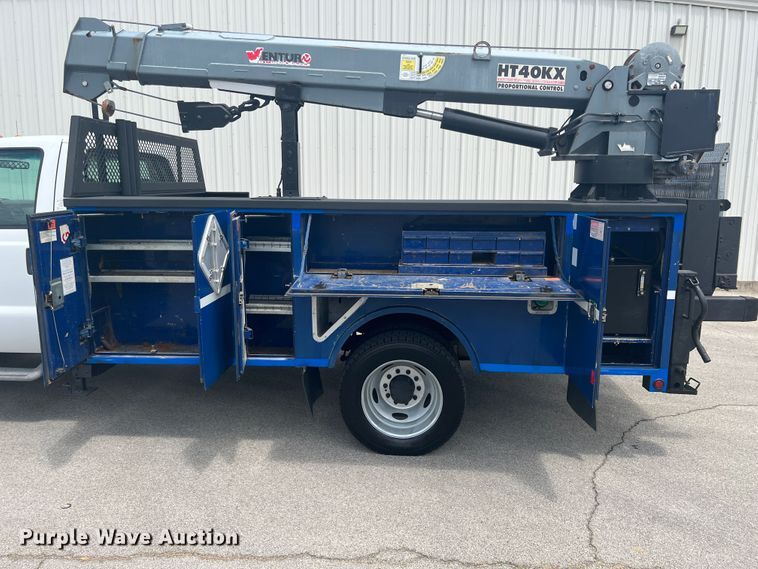 image for item JX9373 2010 Ford F550 Super Duty  crane truck