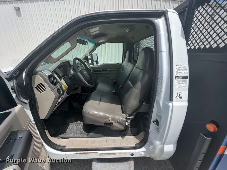 image for item JX9373 2010 Ford F550 Super Duty  crane truck