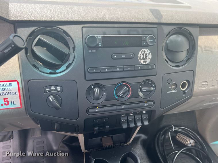 image for item JX9373 2010 Ford F550 Super Duty  crane truck