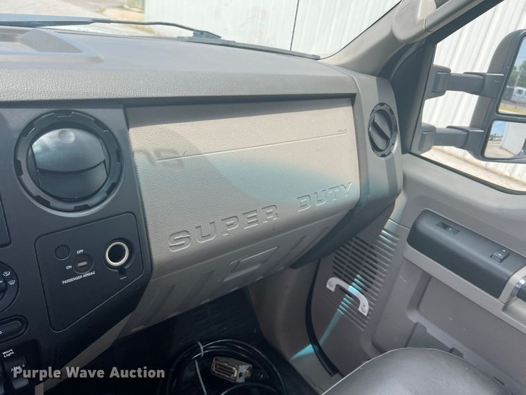 image for item JX9373 2010 Ford F550 Super Duty  crane truck