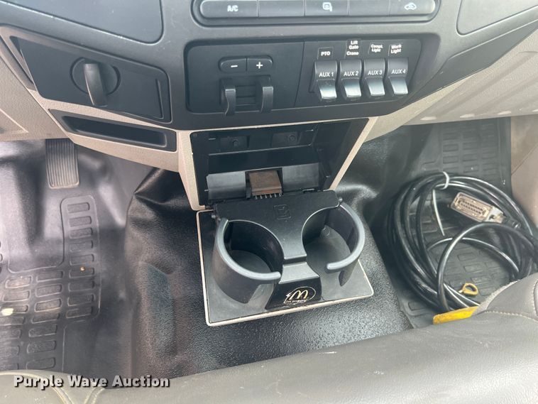 image for item JX9373 2010 Ford F550 Super Duty  crane truck