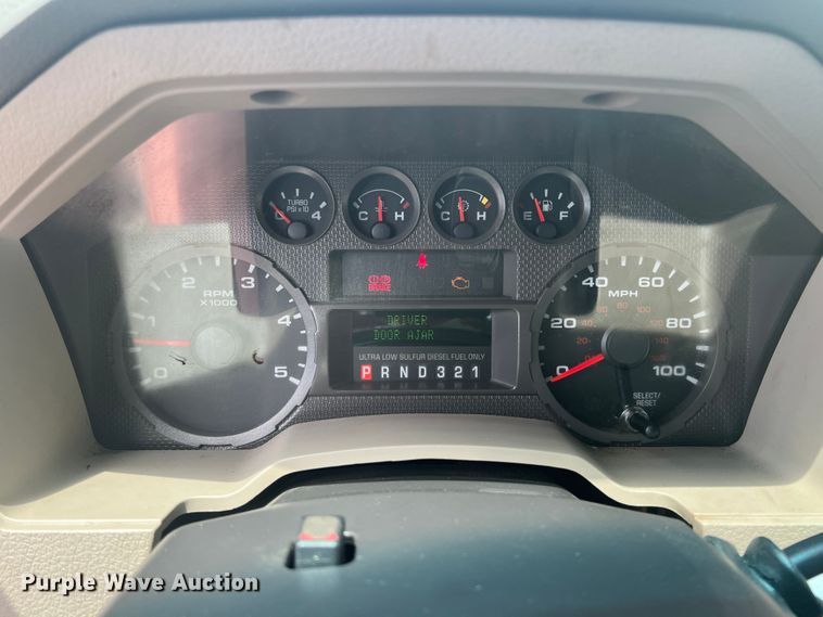 image for item JX9373 2010 Ford F550 Super Duty  crane truck