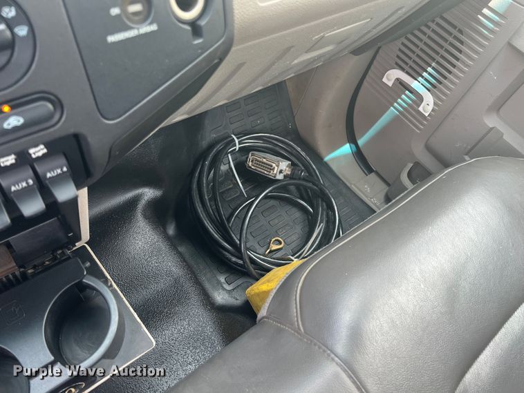 image for item JX9373 2010 Ford F550 Super Duty  crane truck