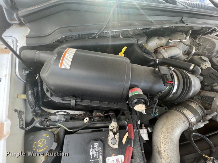 image for item JX9373 2010 Ford F550 Super Duty  crane truck