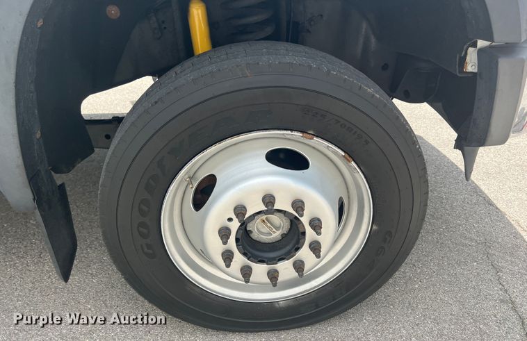 image for item JX9373 2010 Ford F550 Super Duty  crane truck