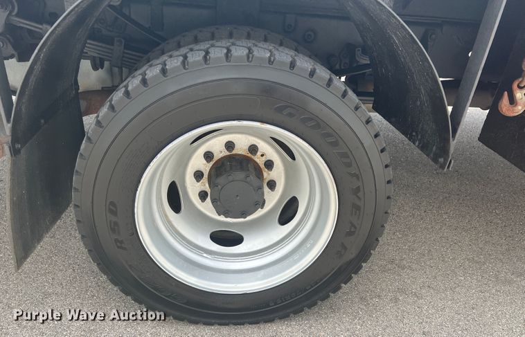 image for item JX9373 2010 Ford F550 Super Duty  crane truck