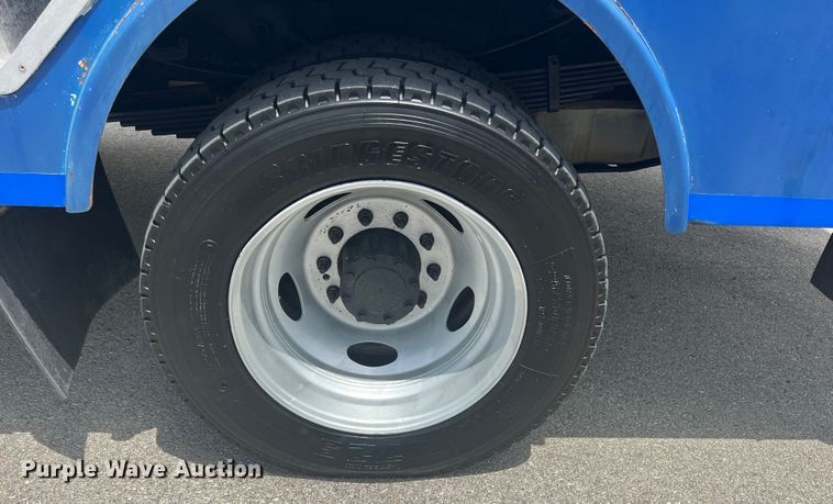 image for item JX9373 2010 Ford F550 Super Duty  crane truck