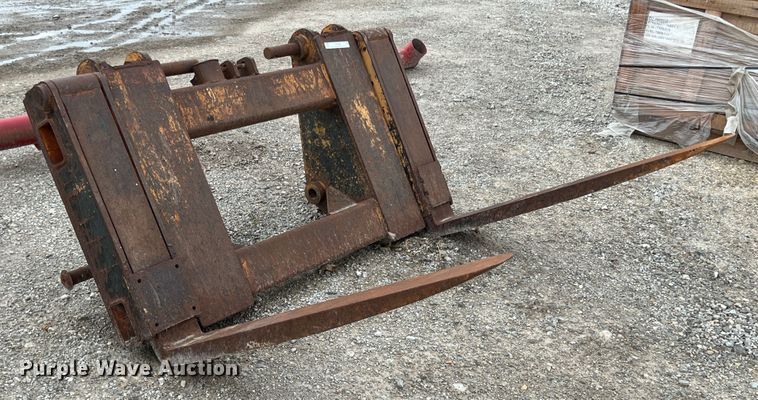 image for item JX9398 Case  53"L forks