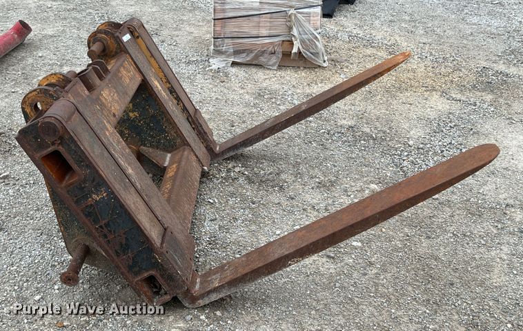 image for item JX9398 Case  53"L forks