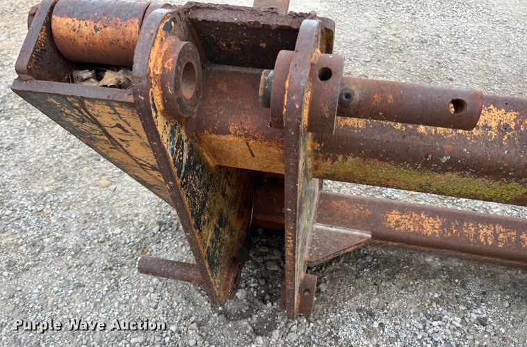 image for item JX9398 Case  53"L forks