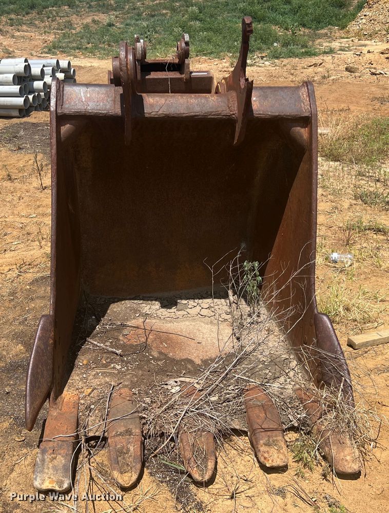 image for item JX9410 (2) excavator buckets