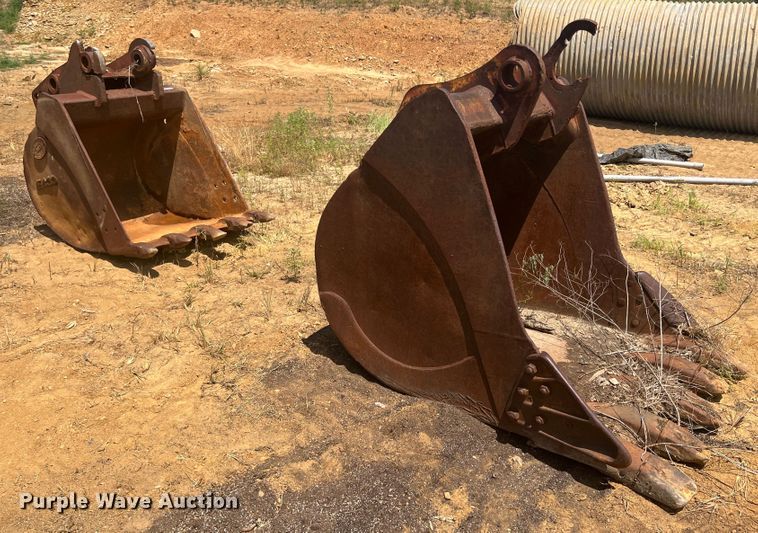 image for item JX9410 (2) excavator buckets