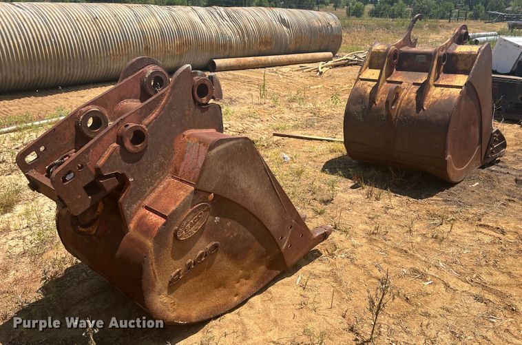 image for item JX9410 (2) excavator buckets