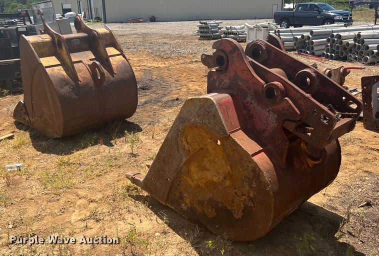 image for item JX9410 (2) excavator buckets