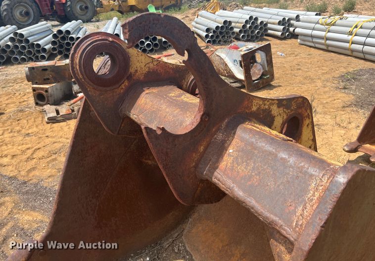 image for item JX9410 (2) excavator buckets