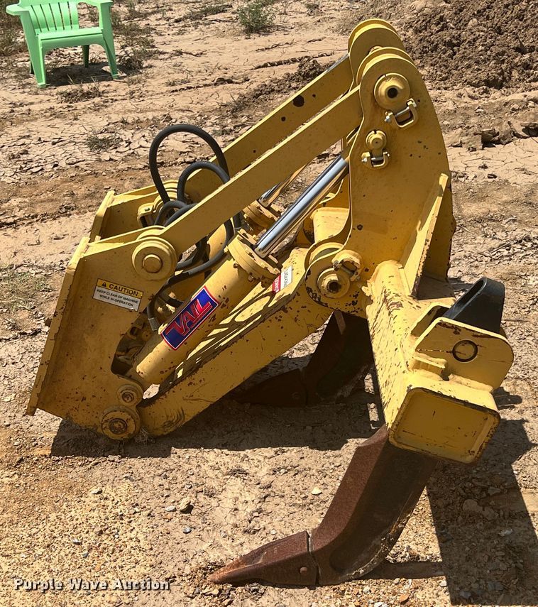 image for item JX9414 Vail JD650  ripper