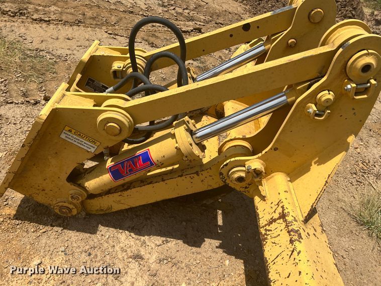 image for item JX9414 Vail JD650  ripper