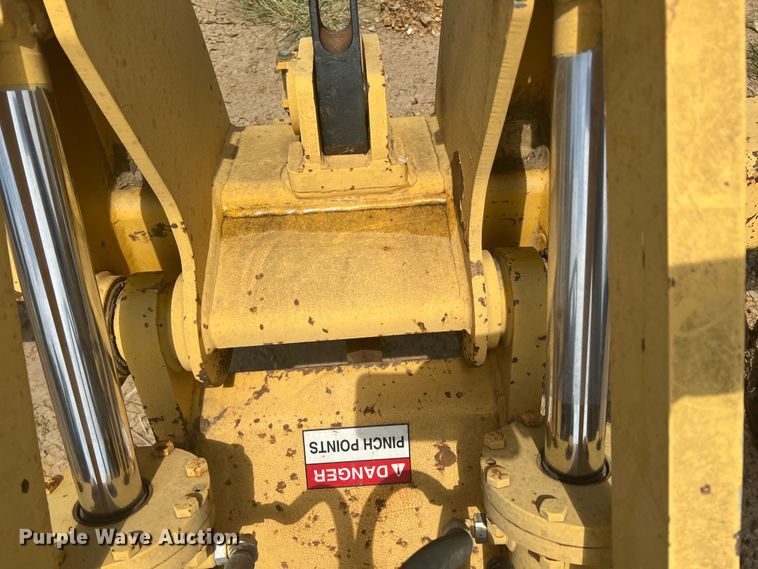 image for item JX9414 Vail JD650  ripper