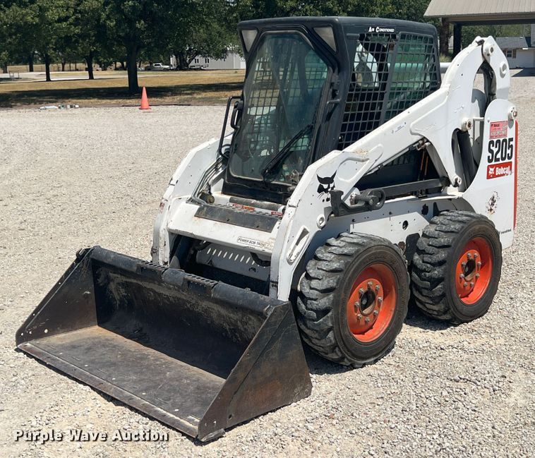 image for item JX9442 2007 Bobcat S205  skid steer loader
